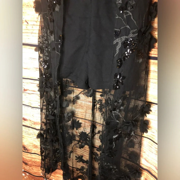 Sequin Applique Overlay Romper - Picture 5 of 16